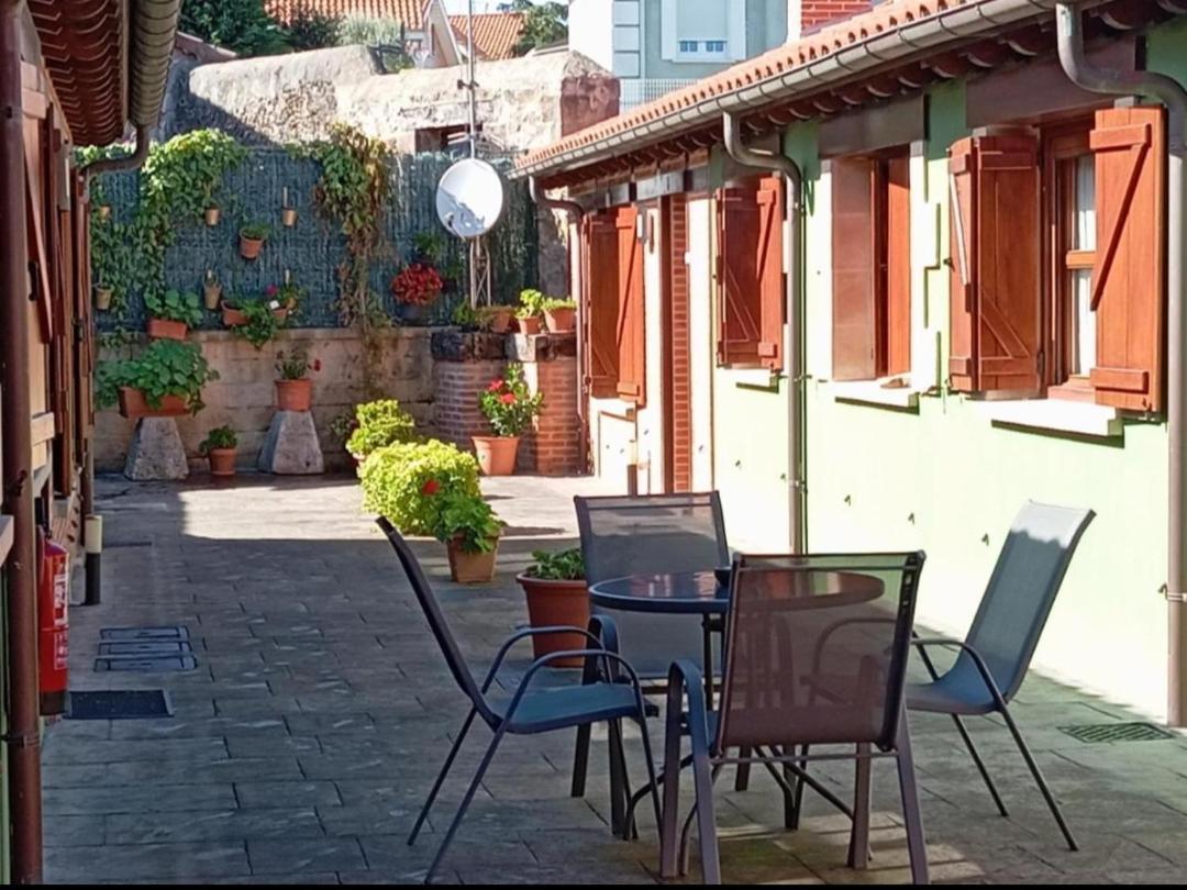 Apartamentos Las Cuadras De Estanos Muriedas المظهر الخارجي الصورة
